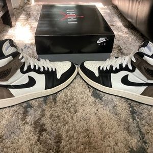 Nike Air Jordan I 1 High OG “Dark Mocha” Sz 13